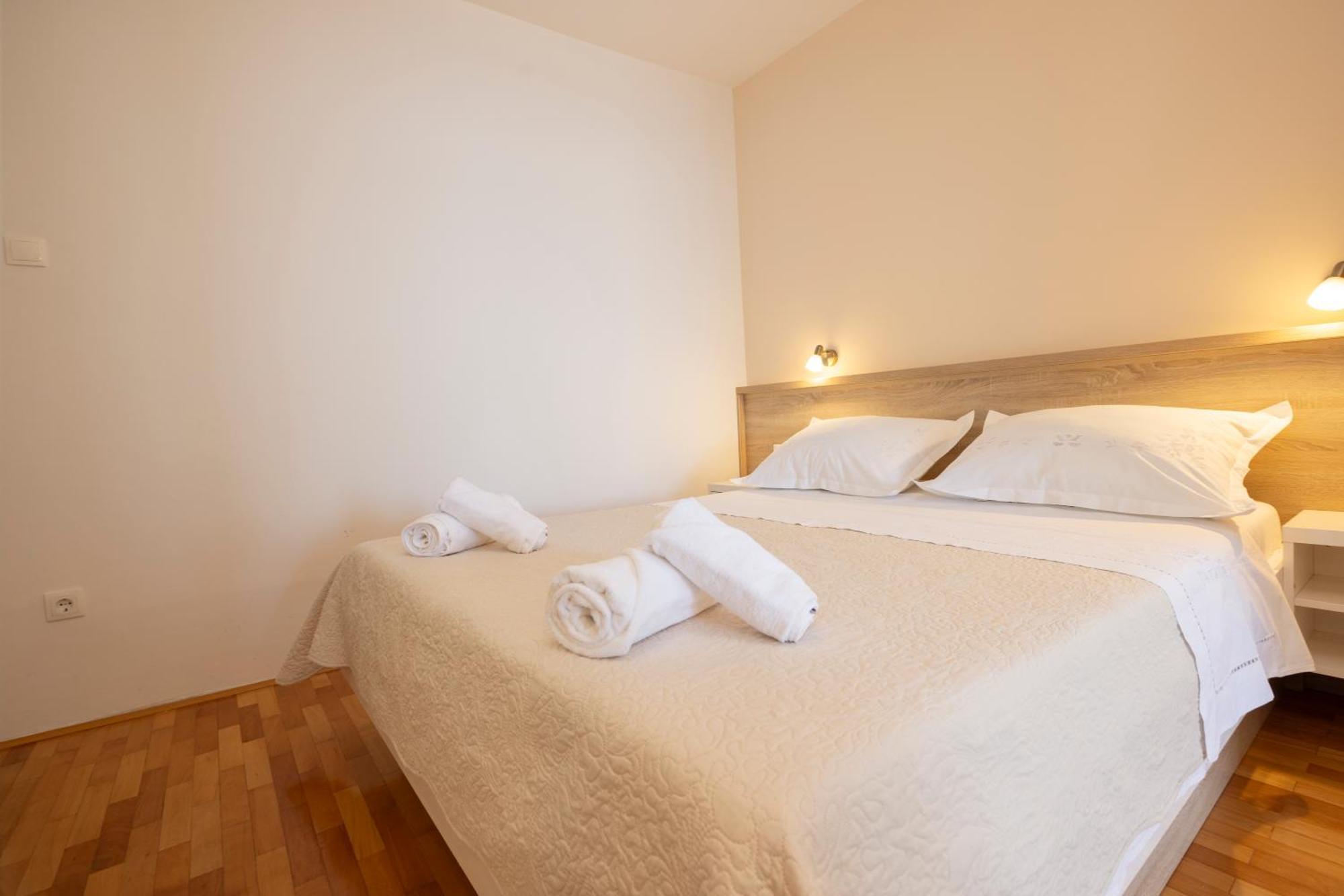 Apartmans Lale Брела Экстерьер фото