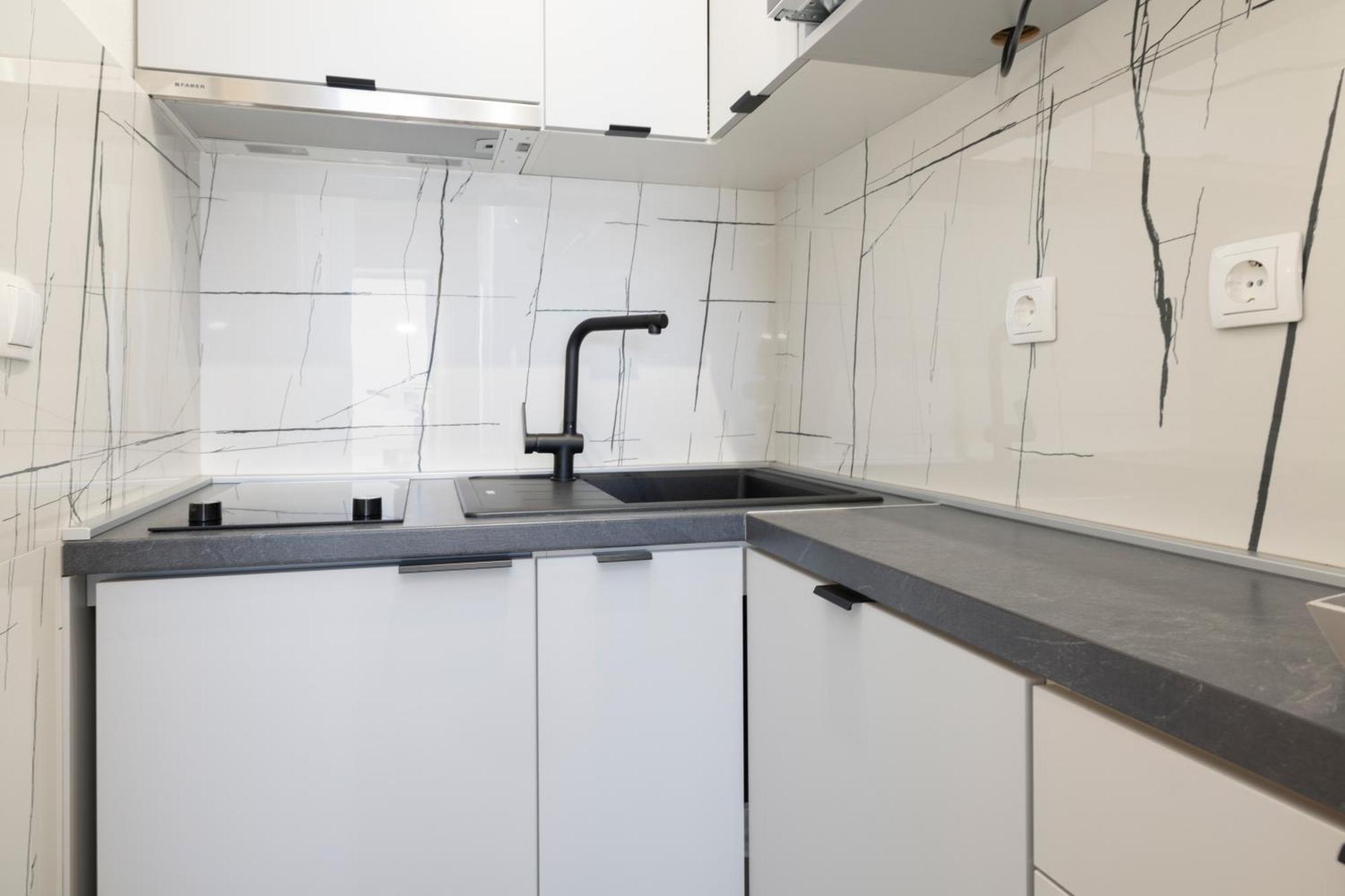 Apartmans Lale Брела Экстерьер фото